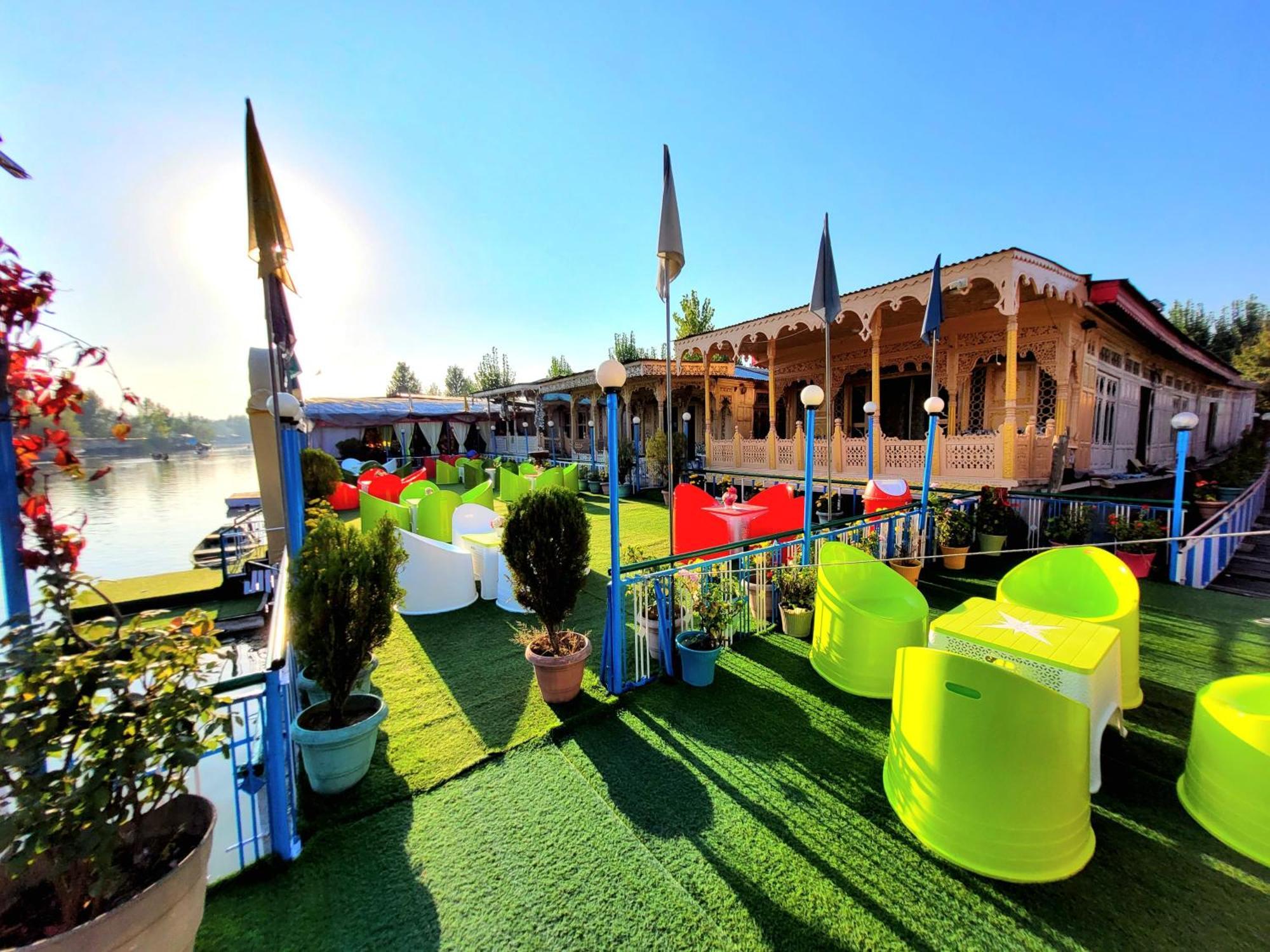 Aziz Palace Group Of Houseboats Срінагар Екстер'єр фото