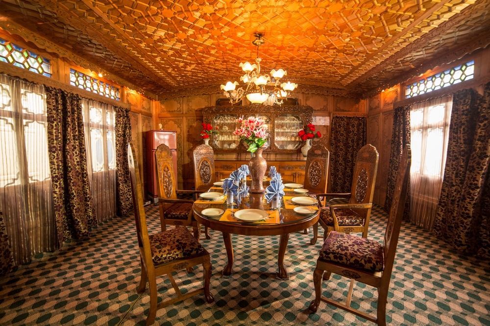 Aziz Palace Group Of Houseboats Срінагар Екстер'єр фото